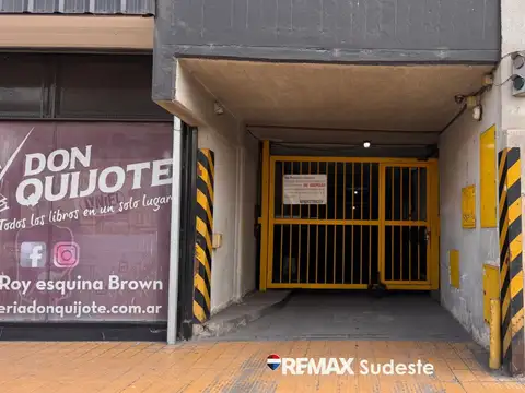 VENTA COCHERA CENTRICA
