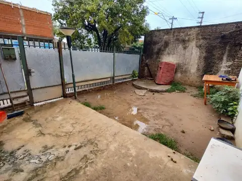 Casa en Venta en Castelar Sur, USD 50.000