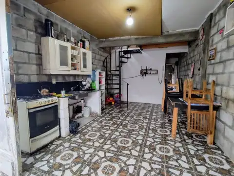 Casa en Venta con 3 cocheras