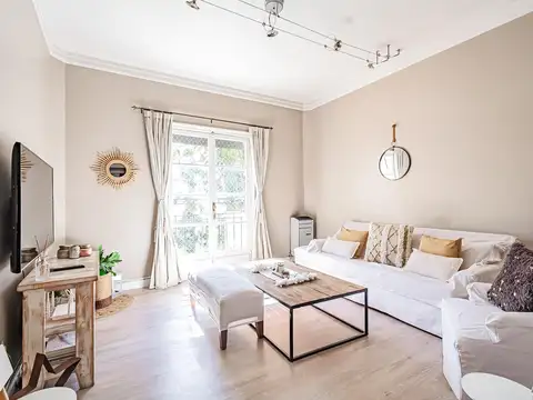 DIGNO DE VER - 3 ambientes SUPER LUMINOSO en excelente ubicación