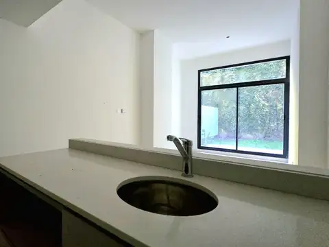 MONOAMBIENTE A ESTRENAR JARDIN APTO CREDITO