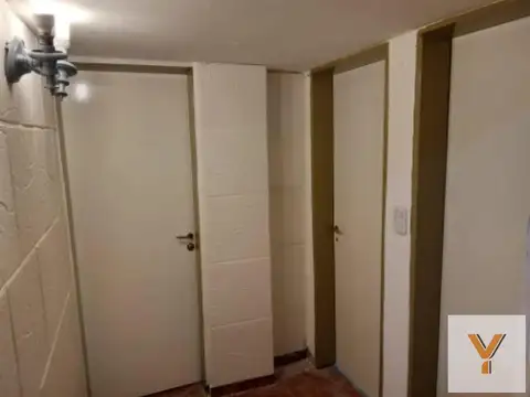 PH en venta - 3 Dormitorios 2 Baños - Isidro Casanova