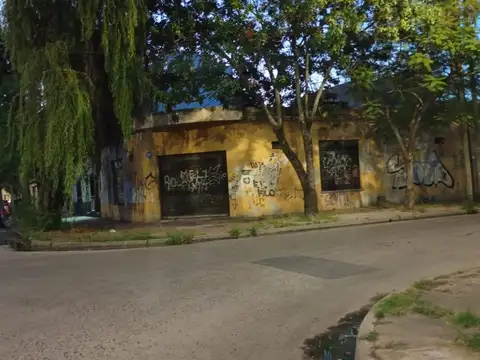 VENTA DEPOSITO 179 MTS - LANUS OESTE-APTO CREDITO