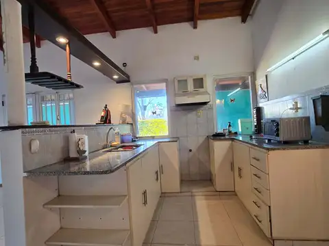 CASA EN PH UN DORMITORIO SOBRE 500 METROS CUADRADOS ZONA NORTE