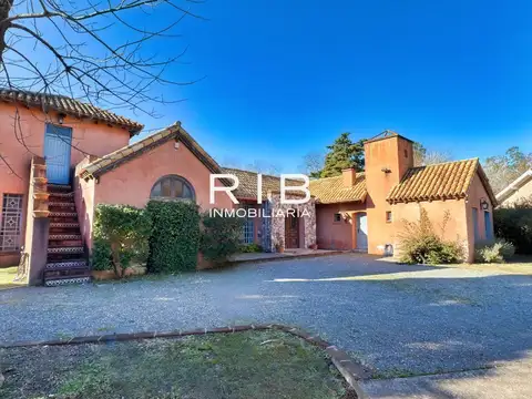 Propiedad sobre 1300 m2