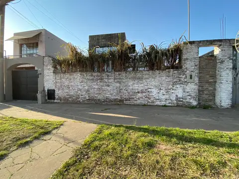 Casa - Barrio 30 de Octubre