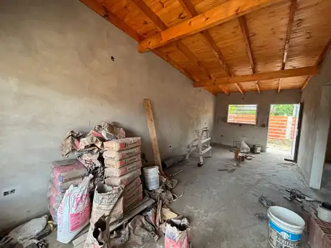 Casa 3 ambientes con 1 baño