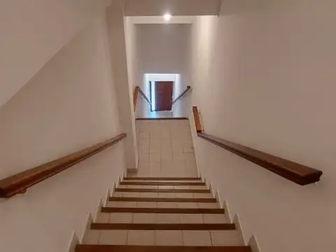 Depto Tipo Casa en Venta 18 años
