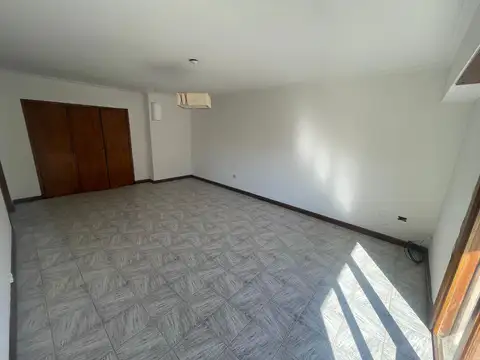 Depto Tipo Casa en Venta en Villa Primera, USD 75.000