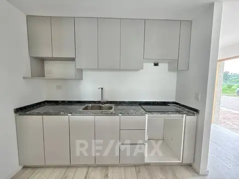 Casa en Venta en Pilar, USD 198.000