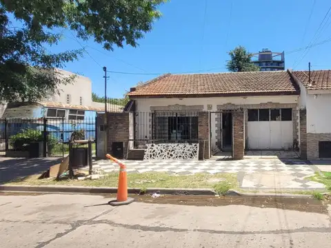 Cornelio Saavedra 100