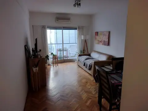 3 AMB  con balcón al contrafrente