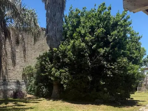 Chalet 4 ambientes sobre lote de 700m2