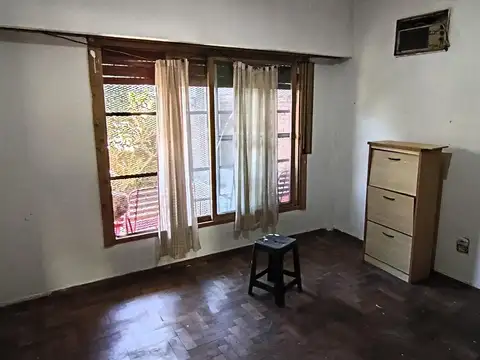 Depto Tipo Casa en Alquiler en Billinghurst, $ 550.000