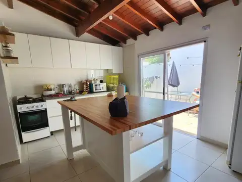 Depto Tipo Casa 4 ambientes con 1 baño