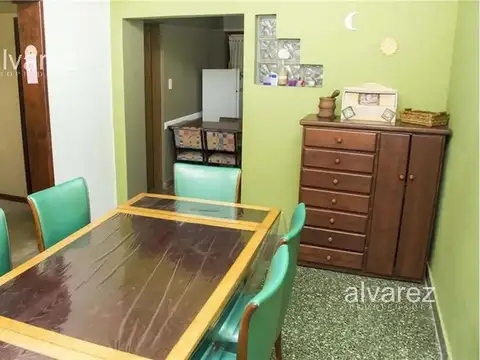Casa 4 ambientes con 1 baño