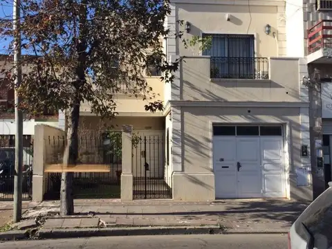 OPORTUNIDAD CASA 4 AMB LOTE 8.66X44 C PISCINA ESCUCHA OFERTA