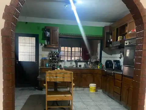 Casa 3 ambientes con 5 baños