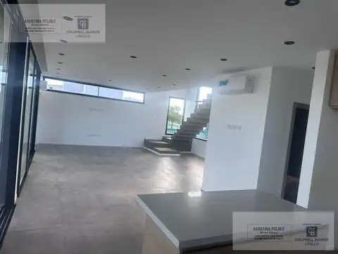 Casa en Venta en Countries y Barrios Cerrados en Berazategui, USD 438.000