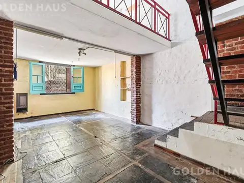PH dúplex tipo loft con cochera y patio – Coghlan / Saavedra