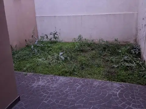 Eva Peron  al 2200 PB