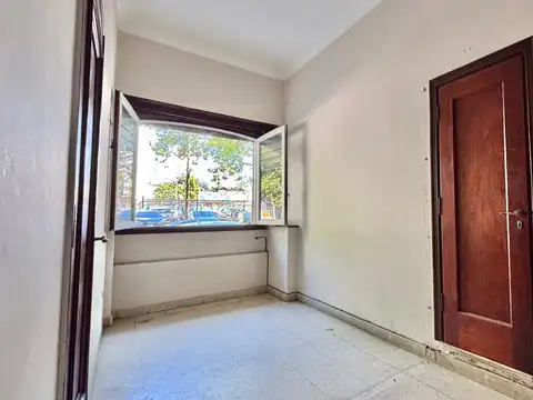 Oficina 3 ambientes con 1 baño