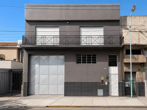 Galpón con vivienda en venta