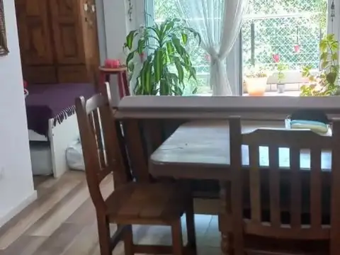 Rómulo Naón 3400 Coghlan 1amb U$115.000
