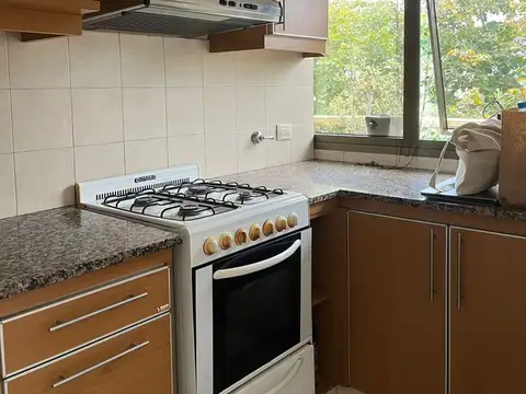 Departamento en Alquiler con 1 cocheras