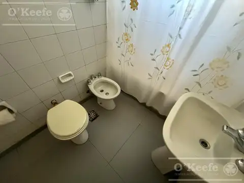 Departamento en venta de 2 ambientes,  Bernal