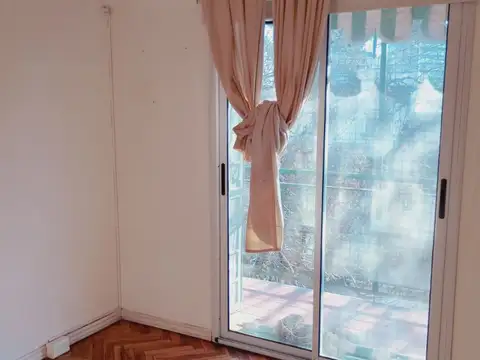 Pedro Agote 1400, Piso 2