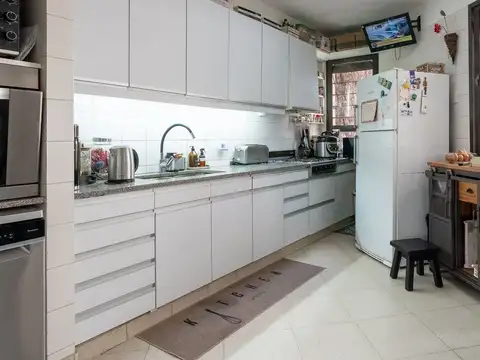 Casa 5 ambientes con 4 baños