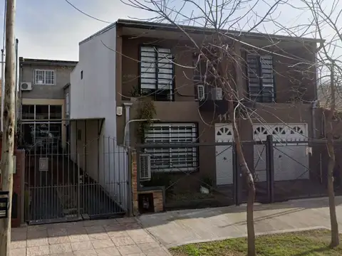 Depto Tipo Casa en Venta de 5 ambientes