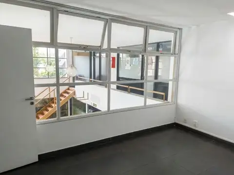 Oficina en Venta con 1 cochera
