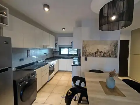 Depto Tipo Casa 3 ambientes con 2 baños