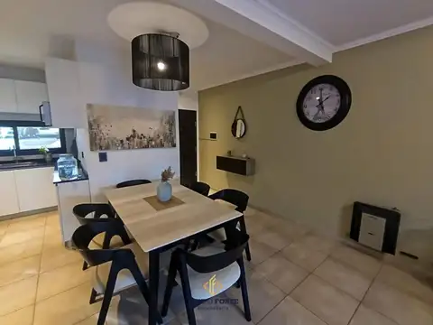 Depto Tipo Casa en Venta con 1 cocheras
