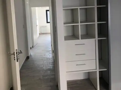 Departamento en Alquiler con 1 cocheras
