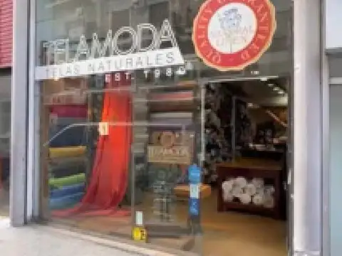 Local comercial en venta - 2 Oficinas 2 Baños - Monserrat