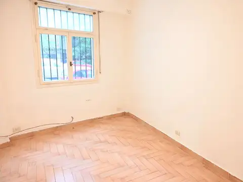 Depto Tipo Casa en Alquiler 40 años