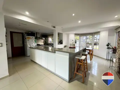 CASA 6 AMBIENTES EN VENTA EN CANNING APTA CREDITO