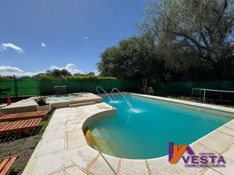 Casa en Venta con 1 cochera