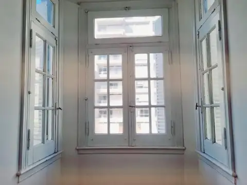 Oficina 4 ambientes con 2 baños