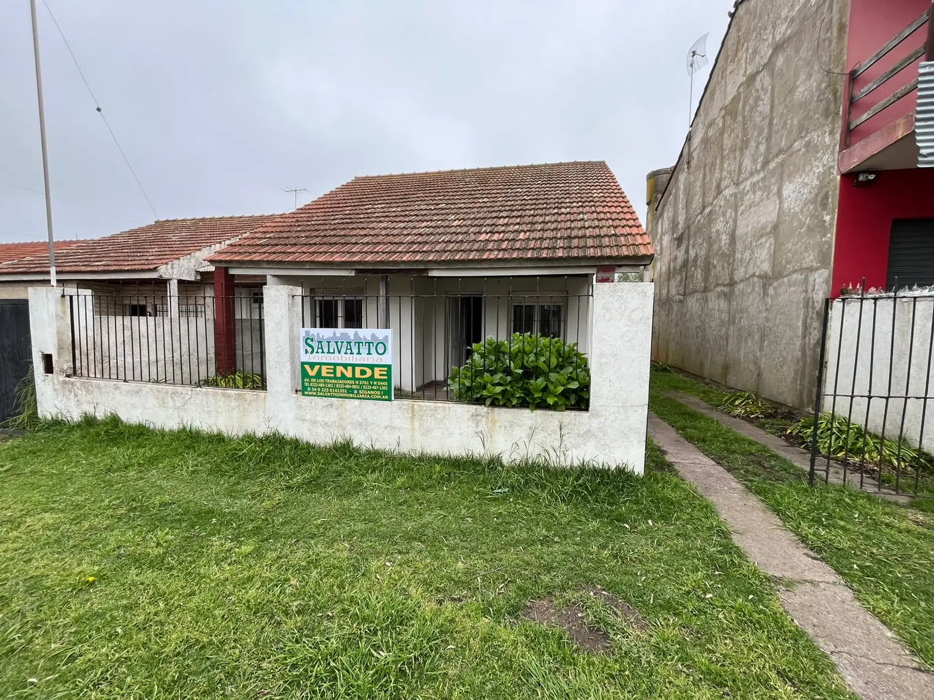 Chalet 3 ambientes en venta en barrio Faro