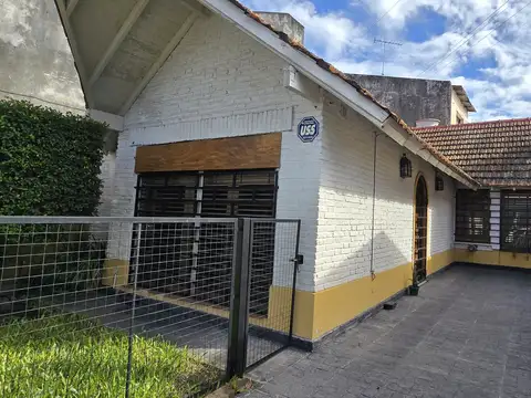 CASA EN VENTA EN ADROGUE