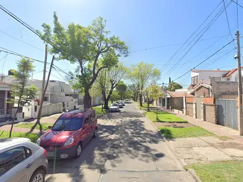 Venta terreno casa pasillo Alberdi Rosario
