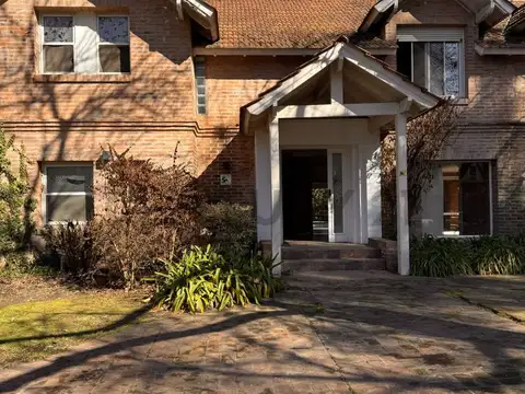 Venta casa Pilar Los Fresnos 4 dormitorios apto credito