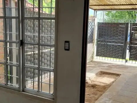 Depto Tipo Casa 3 ambientes con 1 baño