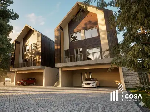 Casa en Venta con 2 cocheras