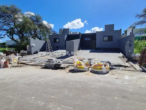 Gobernador López Jordán 2700