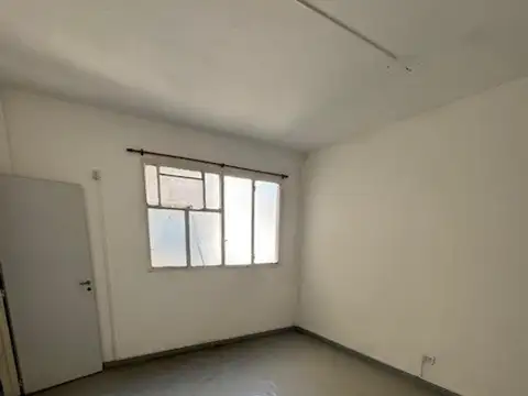 Belgrano 3838 , Piso 2